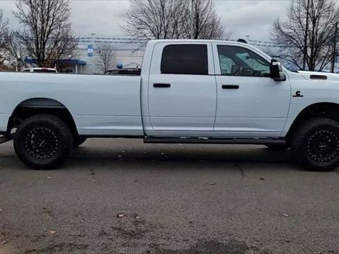 Used 2025 RAM 3500 Tradesman image 9