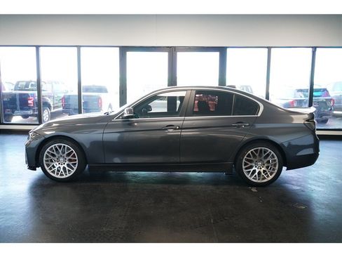 Used 2015 BMW 328i Sedan RWD image 4