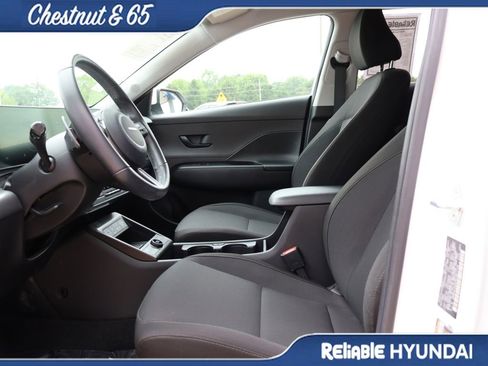 Used 2024 Hyundai Kona SEL w/ Convenience Package FWD image 23