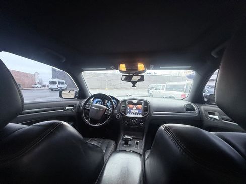 Used 2013 Chrysler 300 S image 12