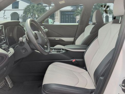 Certified 2025 Lexus TX 500h AWD w/ Technology Package image 11