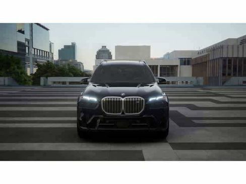 New 2026 BMW X7 M60i AWD/4WD image 3
