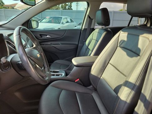 Used 2020 Chevrolet Equinox Premier FWD image 24