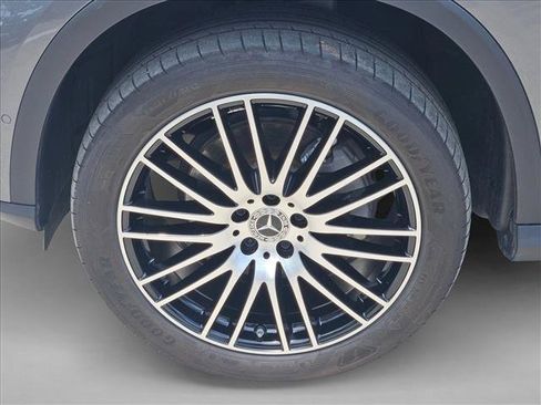 Used 2023 Mercedes-Benz GLC 300 4MATIC image 22
