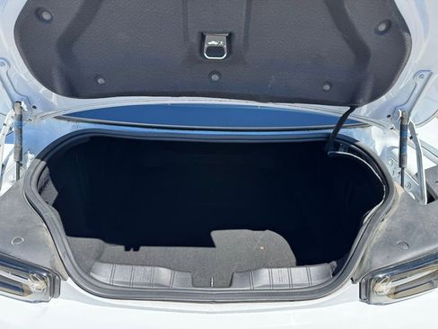 Used 2020 Chevrolet Camaro LT image 13