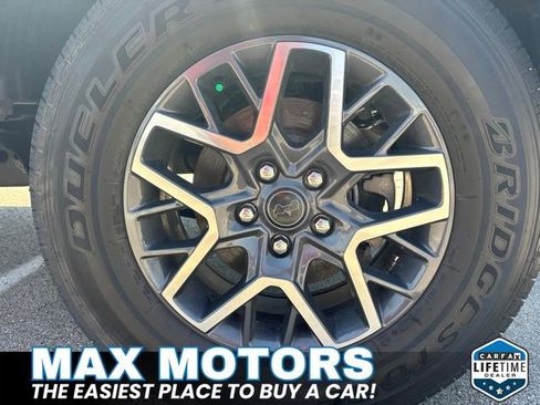 Used 2024 Jeep Wrangler Unlimited Sahara AWD/4WD image 25