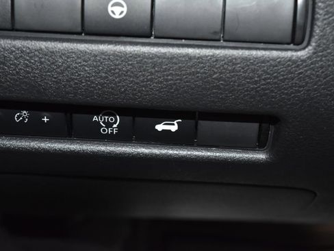 Certified 2023 Nissan Rogue SV w/ SV Premium B Package AWD/4WD image 16