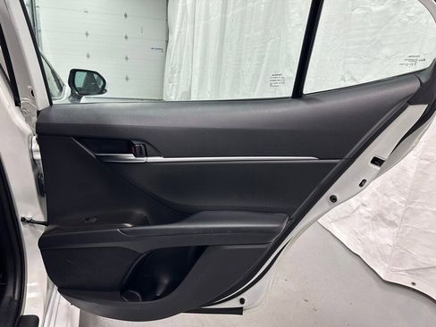 Used 2022 Toyota Camry SE image 45