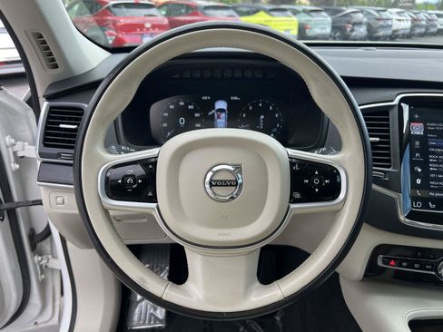 Used 2018 Volvo XC90 T5 Momentum w/ Convenience Package AWD/4WD image 34