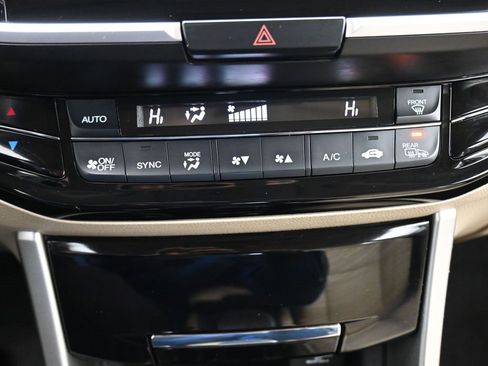 Used 2016 Honda Accord EX image 15