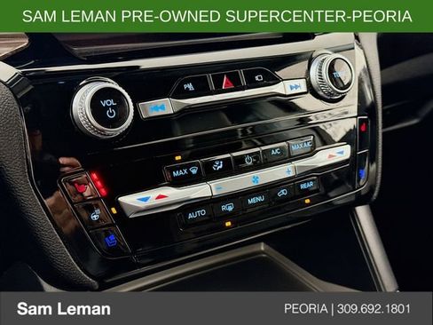 Used 2023 Ford Explorer Limited w/ Equipment Group 301A image 16