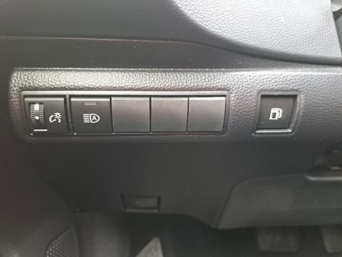 Used 2022 Toyota Corolla LE w/ Premium Interior Package FWD image 24