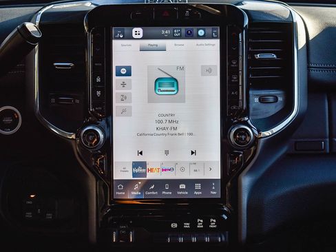 Used 2025 RAM 2500 Laramie image 12