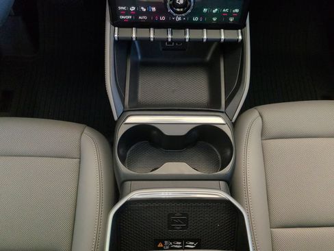 New 2026 GMC Terrain Elevation w/ Elevation Premium Package AWD/4WD image 13