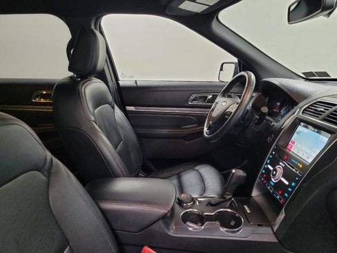 Used 2018 Ford Explorer Sport AWD/4WD image 21