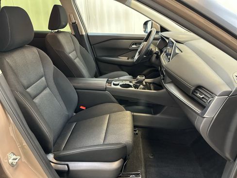 Certified 2024 Nissan Rogue SV image 13