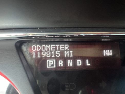 Used 2015 GMC Acadia SLE AWD/4WD image 14