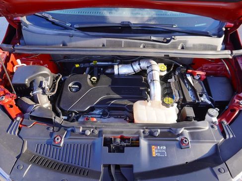 Used 2021 Chevrolet Trax LT w/ Driver Confidence Package image 30