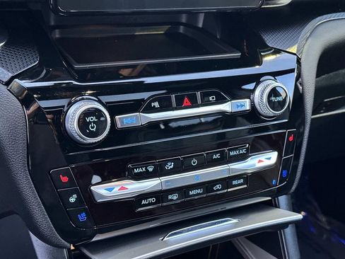 Used 2022 Ford Explorer ST w/ Equipment Group 401A image 13