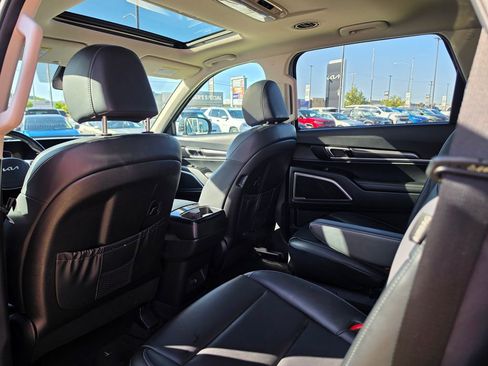 Certified 2025 Kia Telluride S AWD/4WD image 12