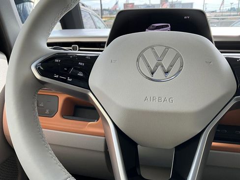 New 2025 Volkswagen ID. Buzz 1st Edition AWD/4WD image 23