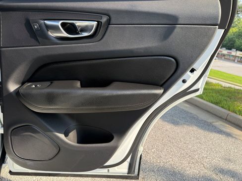 Used 2018 Volvo XC60 T6 Inscription w/ Convenience Package AWD/4WD image 46