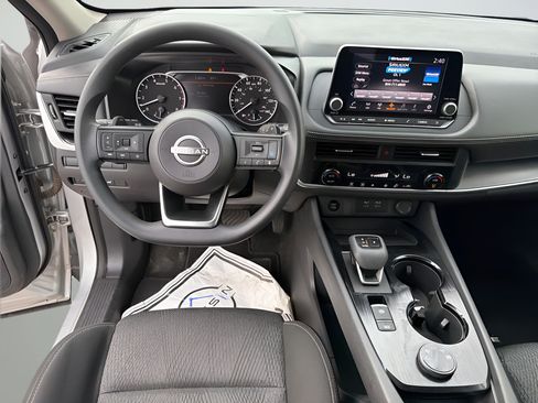 Certified 2024 Nissan Rogue SV AWD/4WD image 56