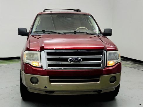 Used 2014 Ford Expedition EL XLT w/ Equipment Group 202A image 2