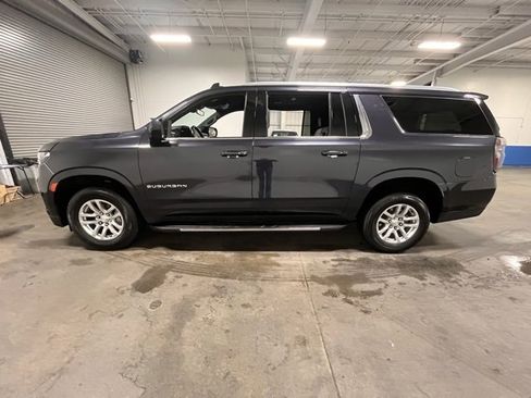 Used 2023 Chevrolet Suburban LT image 6