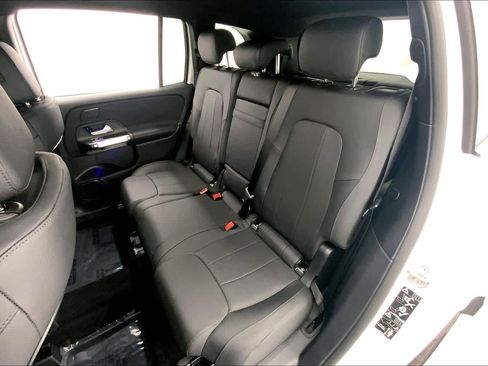New 2026 Mercedes-Benz GLB 250 image 7