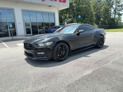 Used 2015 Ford Mustang GT Premium w/ Equipment Group 401A RWD image 2