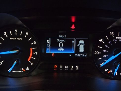 Used 2019 Ford Explorer XLT w/ Class III Trailer Tow Package FWD image 17