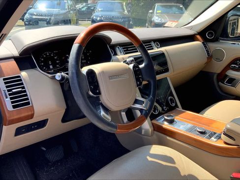Used 2019 Land Rover Range Rover Supercharged image 16