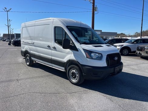 New 2026 Ford Transit 250 148 Medium Roof w/ Load Area Protection Package image 4