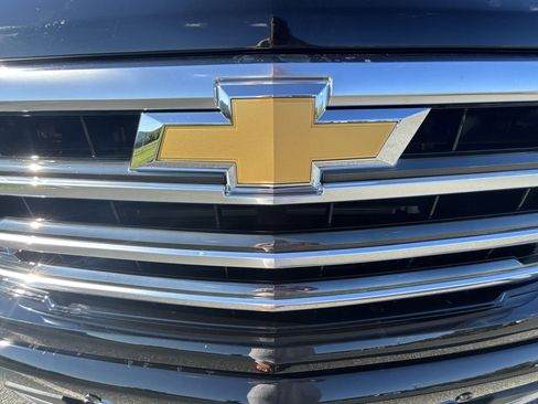 New 2026 Chevrolet Silverado 1500 High Country w/ Technology Package AWD/4WD image 93