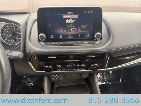 Used 2023 Nissan Rogue SL AWD/4WD image 13