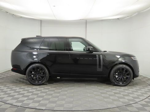 New 2026 Land Rover Range Rover SE image 4