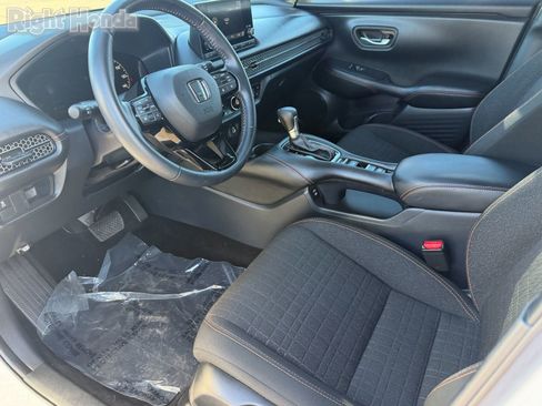 Certified 2025 Honda HR-V Sport image 21