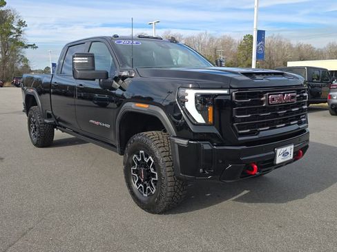 Used 2025 GMC Sierra 2500 AT4X image 7