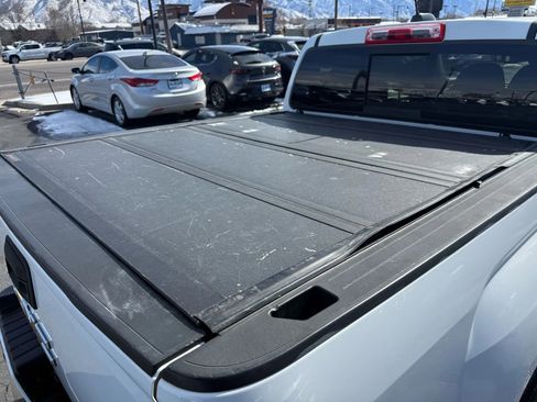 Used 2017 GMC Canyon Denali image 31