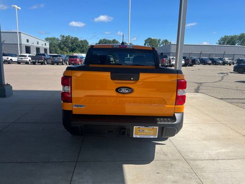 Certified 2026 Ford Maverick XLT w/ XLT Luxury Package FWD image 4