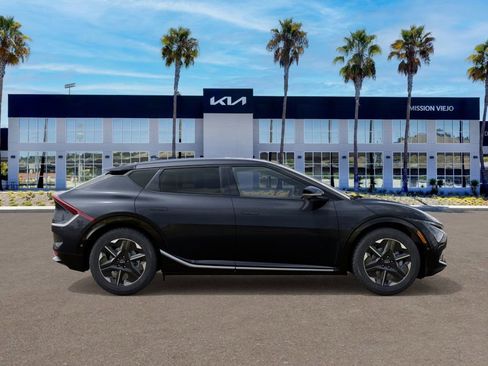 New 2025 Kia EV6 Wind image 7