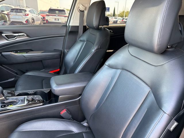 Certified 2023 Kia Sportage EX FWD image 19