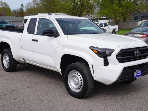 Used 2024 Toyota Tacoma SR RWD image 7