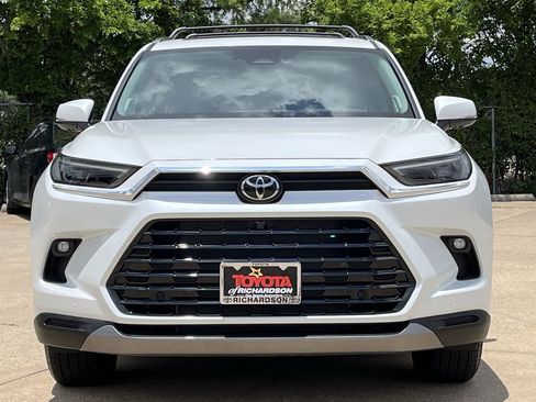 Used 2026 Toyota Grand Highlander FWD image 7