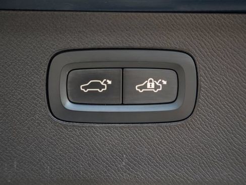 Certified 2023 Volvo XC90 T8 Ultimate w/ Lounge Package AWD/4WD image 11