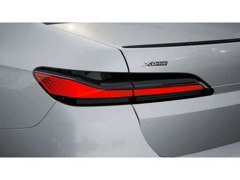 New 2026 BMW 760i xDrive AWD/4WD image 8
