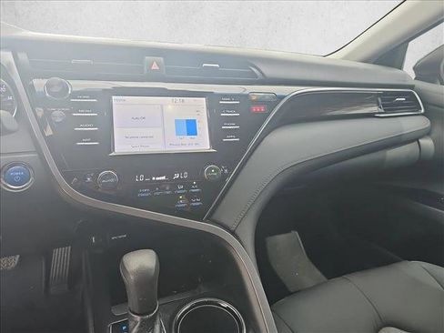 Used 2019 Toyota Camry LE image 13