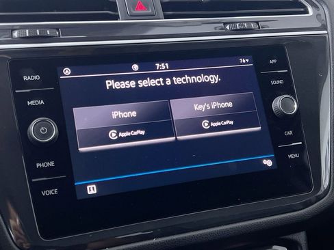 Used 2024 Volkswagen Tiguan SE image 17