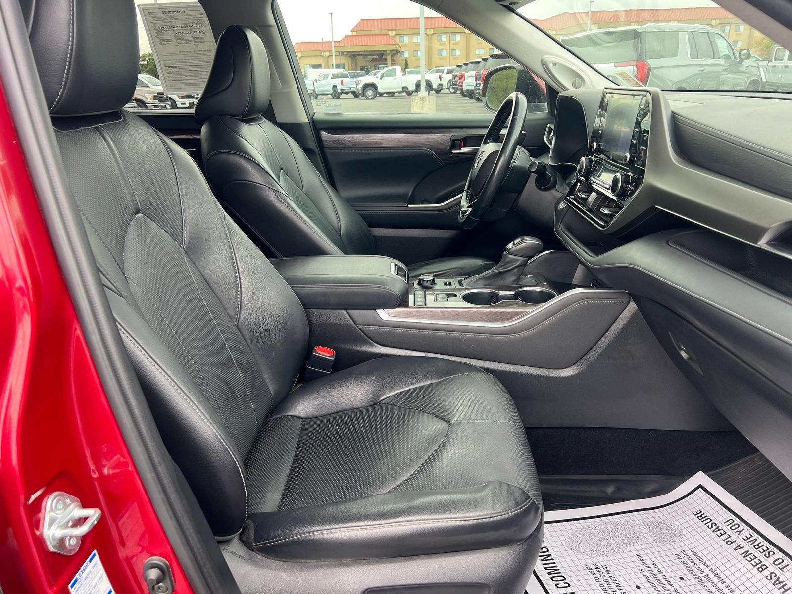 Used 2021 Toyota Highlander Limited AWD/4WD image 15